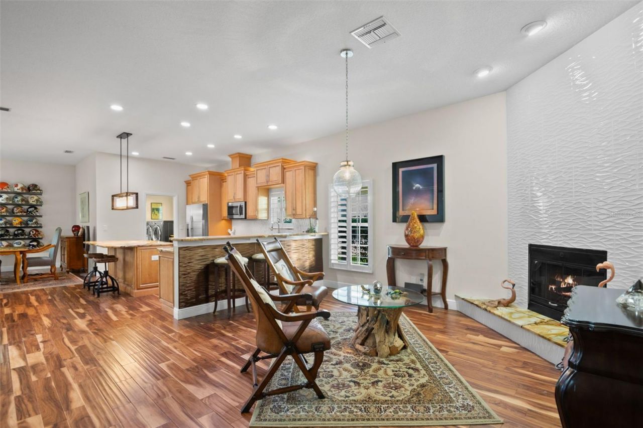 3045 Crest Drive, Clearwater, FL 33759 Photo