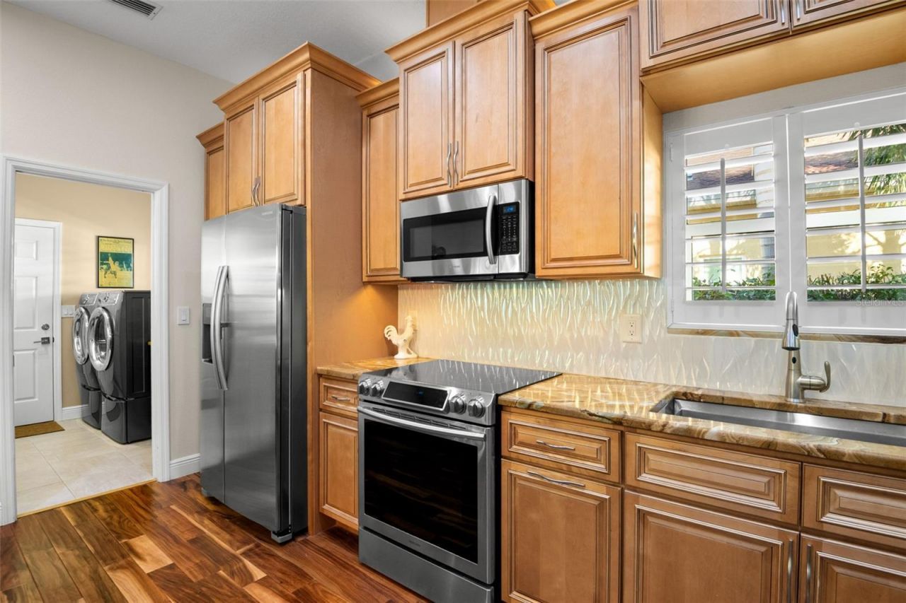 3045 Crest Drive, Clearwater, FL 33759 Photo