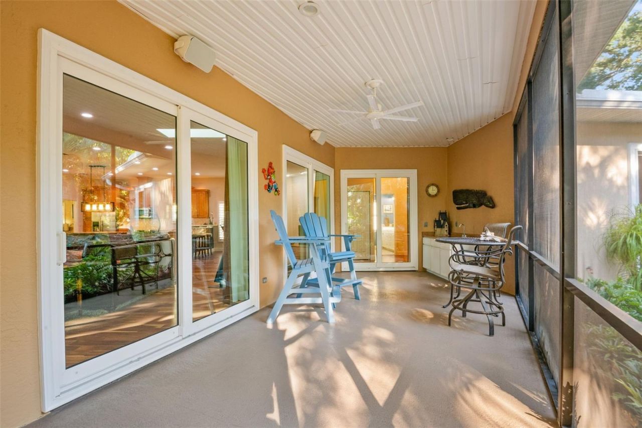 3045 Crest Drive, Clearwater, FL 33759 Photo