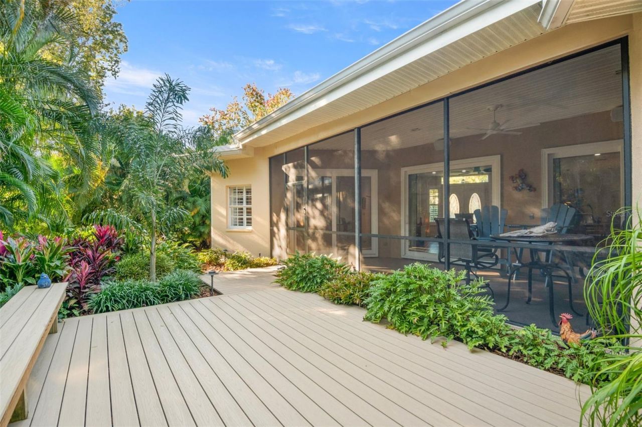 3045 Crest Drive, Clearwater, FL 33759 Photo