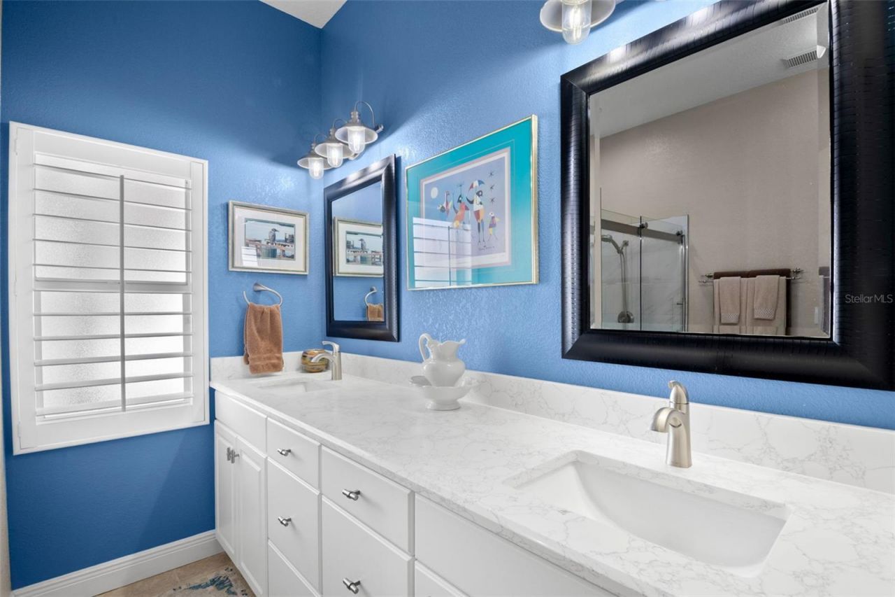 3045 Crest Drive, Clearwater, FL 33759 Photo