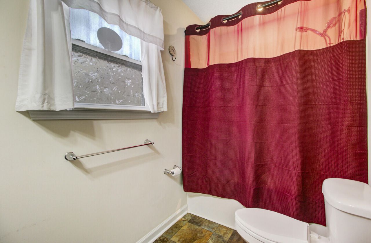 107 Brittondale Road Photo 16