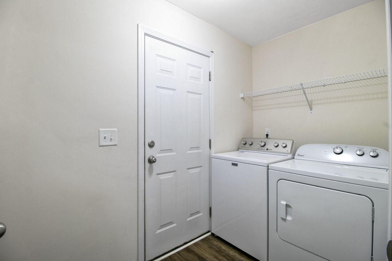 107 Brittondale Road Photo 23