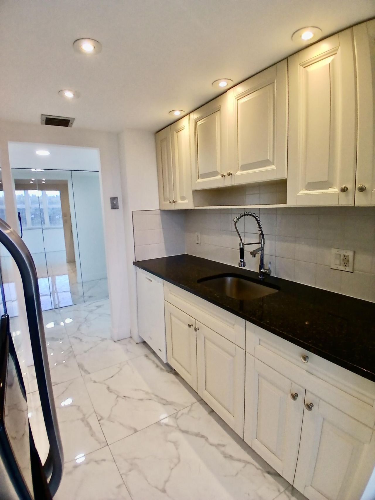 101 Briny Avenue, Unit 401, Pompano Beach, FL 33062 Photo