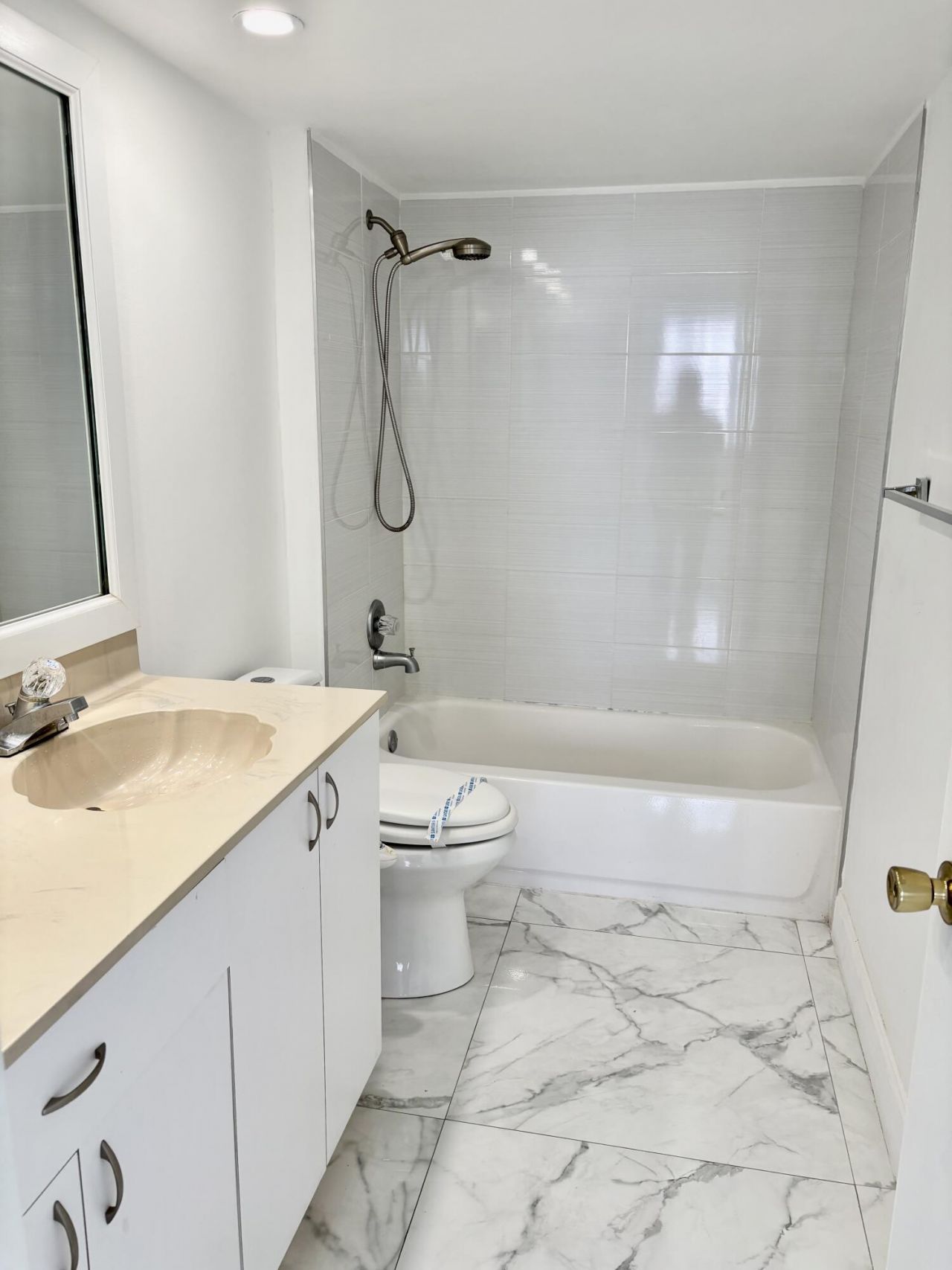 101 Briny Avenue, Unit 401, Pompano Beach, FL 33062 Photo