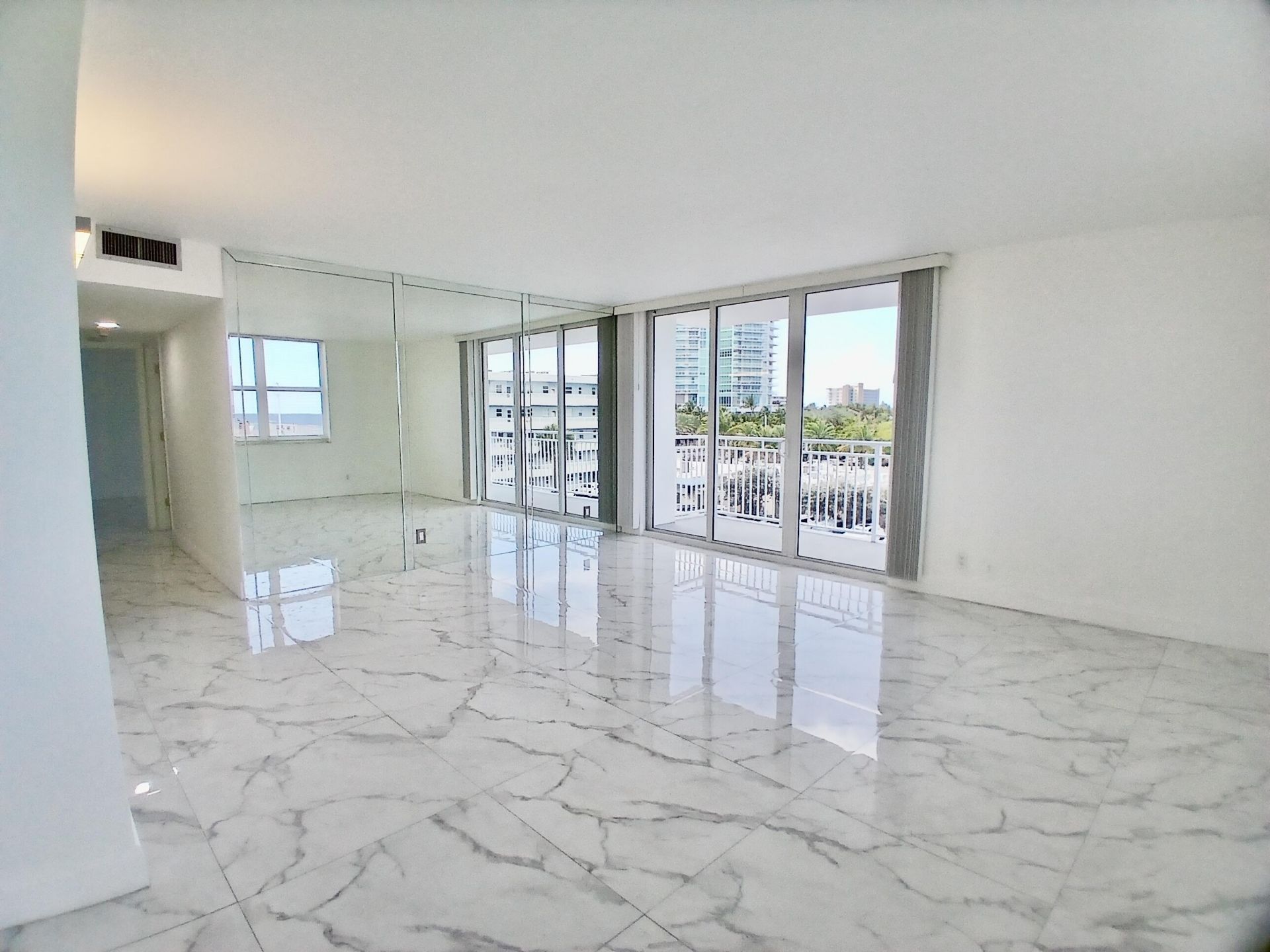 101 Briny Avenue, Unit 401, Pompano Beach, FL 33062 Photo