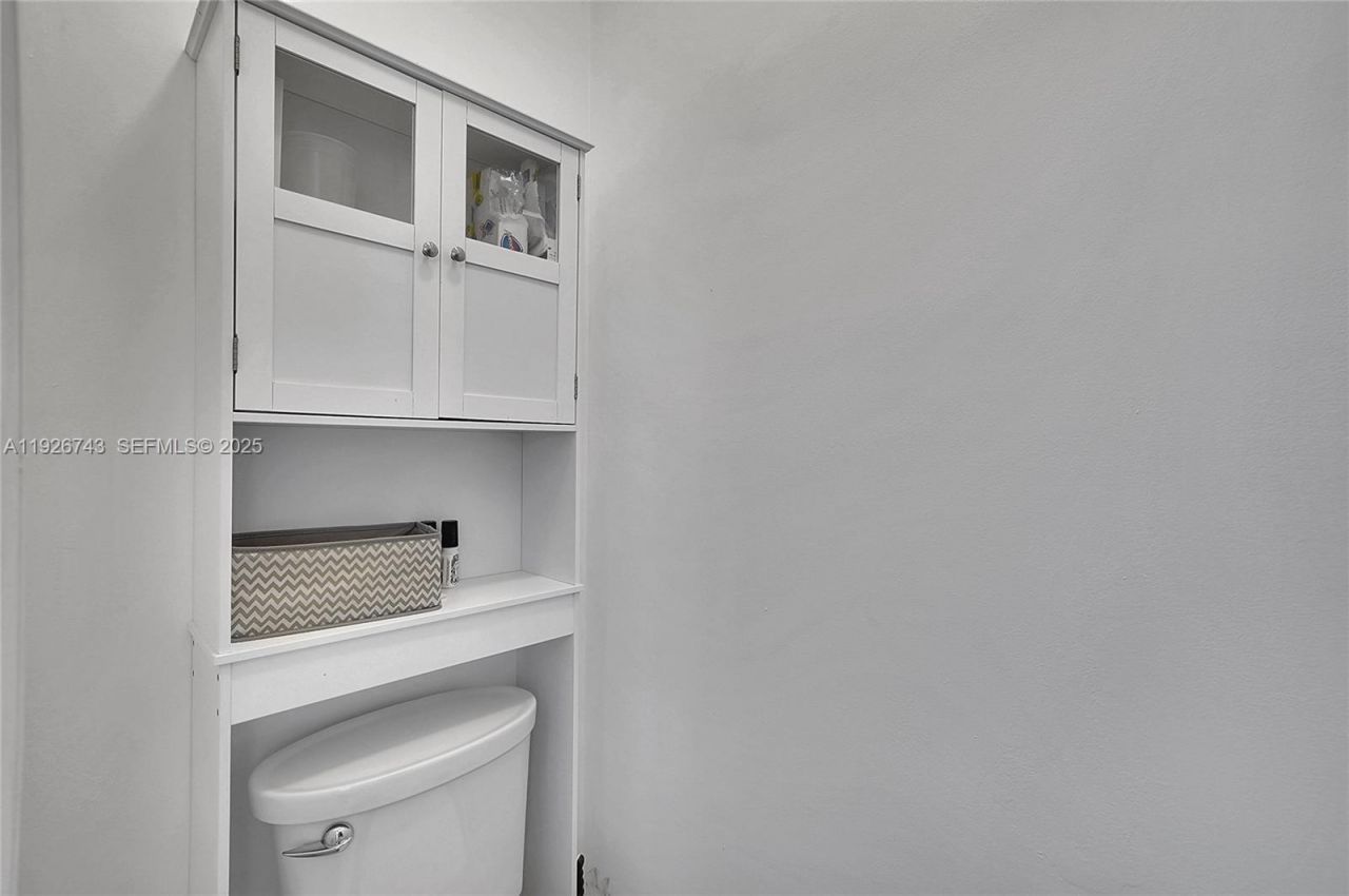 1135 Satinleaf St, Hollywood, FL 33019 Photo