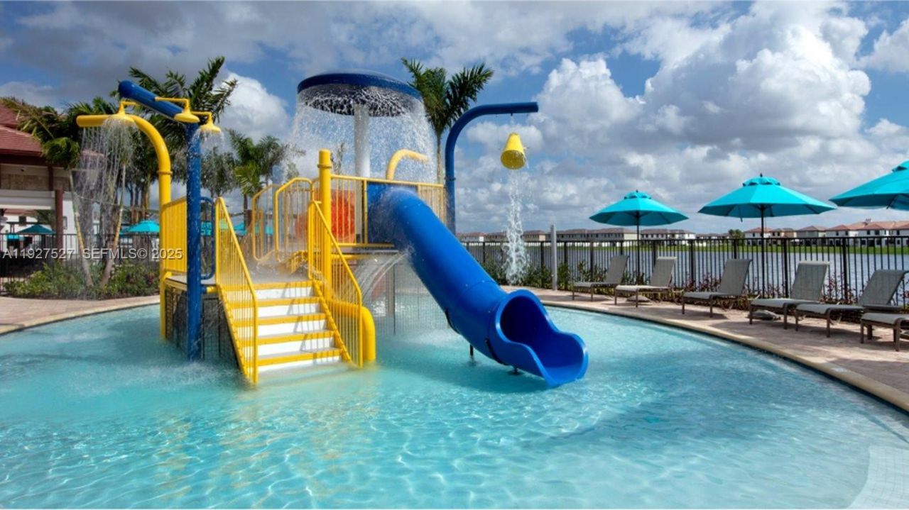 11125 W 33rd Ct, Hialeah, FL 33018 Photo