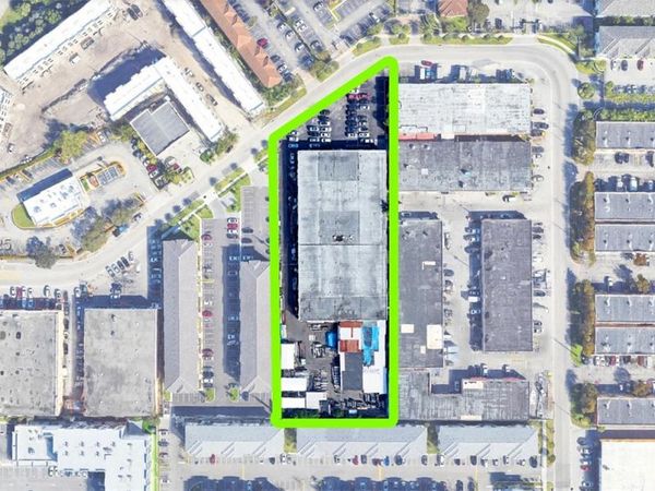 290 W 78th Rd, Hialeah, FL 33014