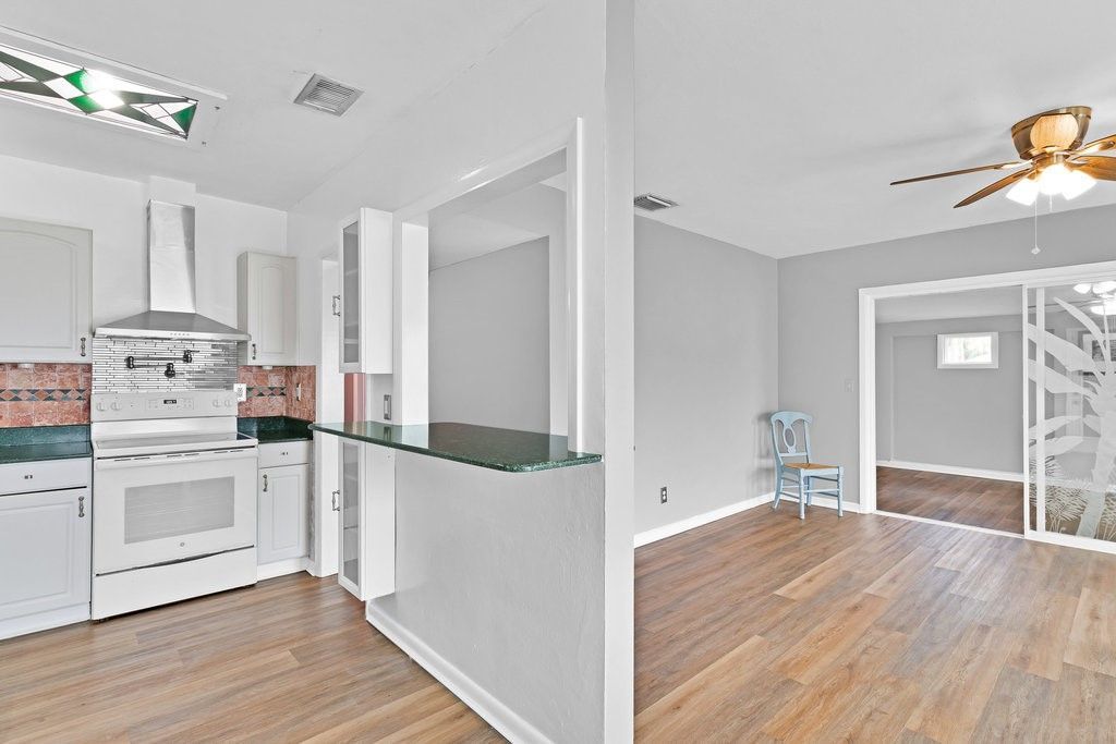 495 Easy Street, Sebastian, FL 32958 Photo