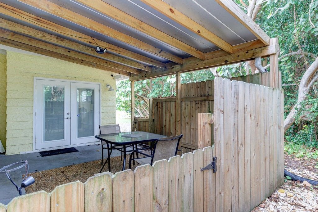 495 Easy Street, Sebastian, FL 32958 Photo