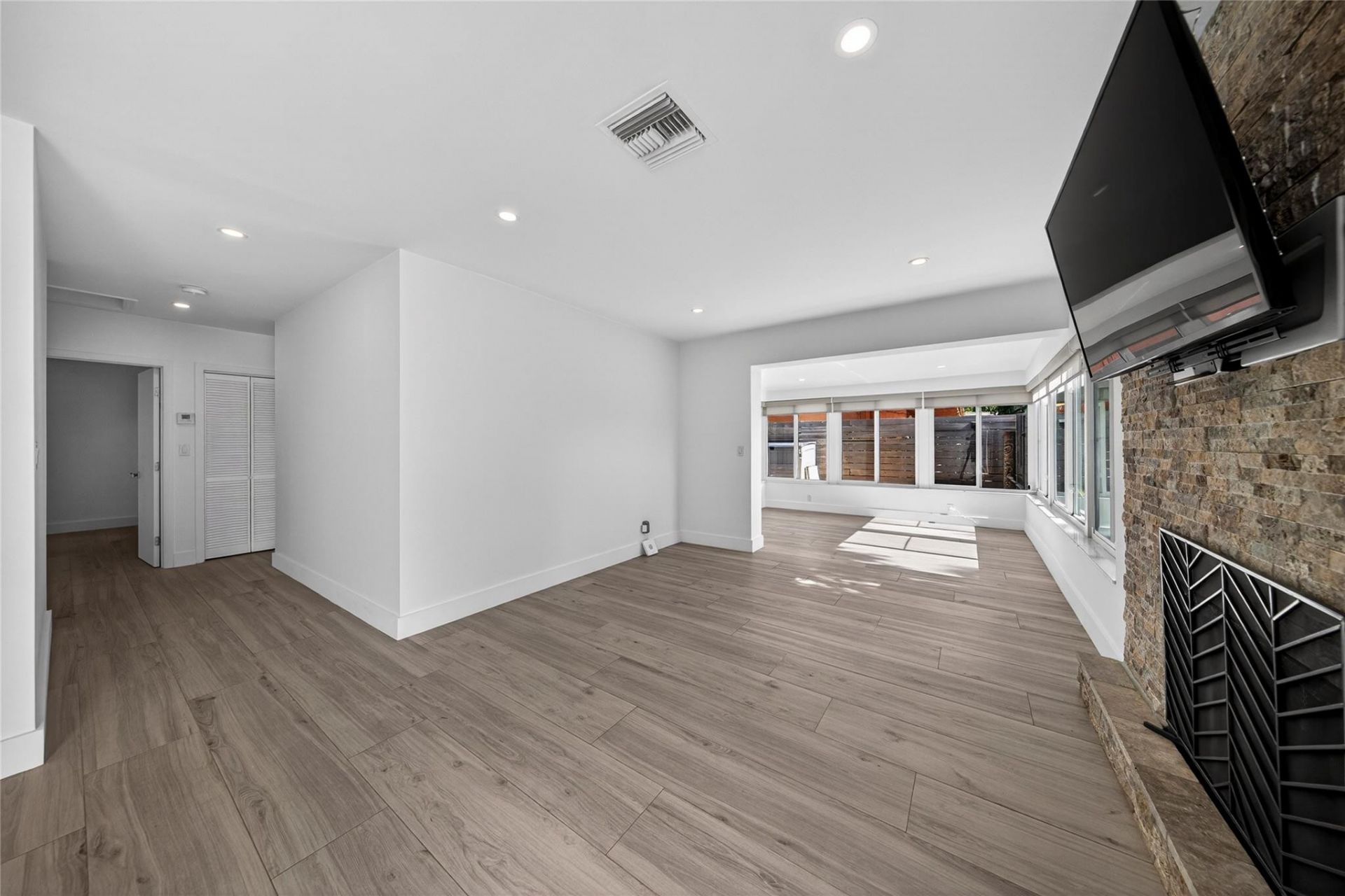 1763 NE 15th Street, Fort Lauderdale, FL 33304 Photo