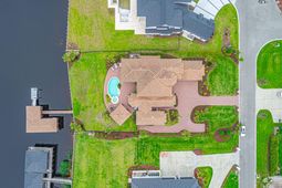 5208 Nightingale Dr. photo 4