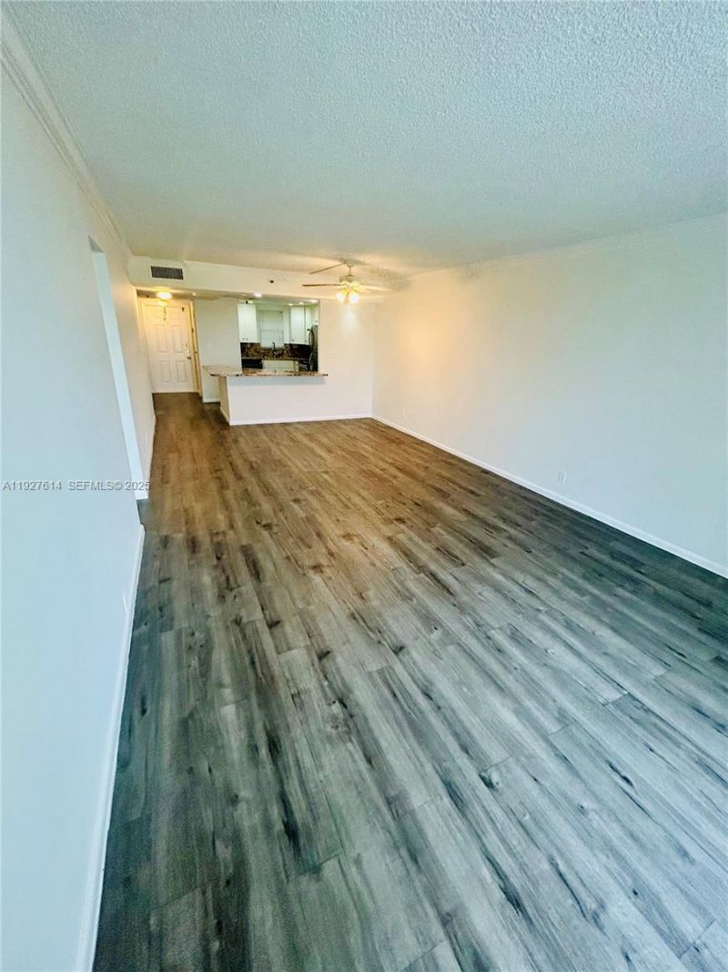 3100 W Rolling Hills Cir, Unit 310, Davie, FL 33328 Photo