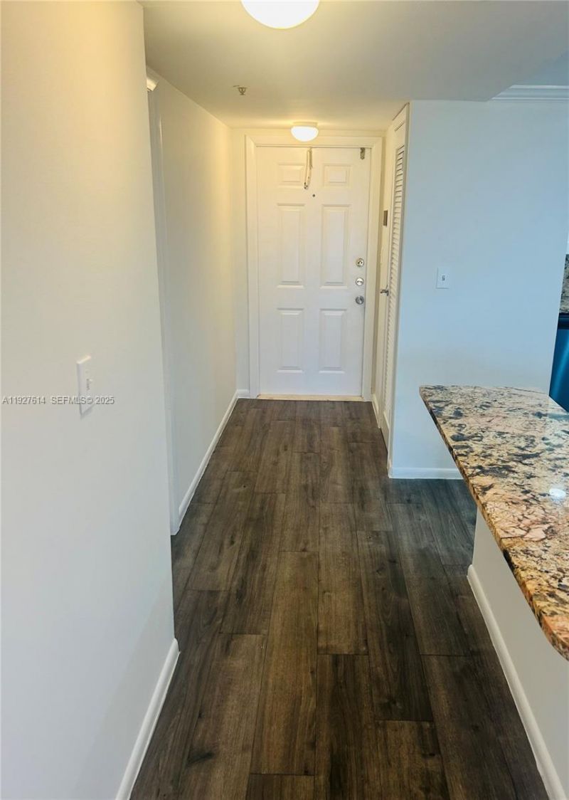 3100 W Rolling Hills Cir, Unit 310, Davie, FL 33328 Photo