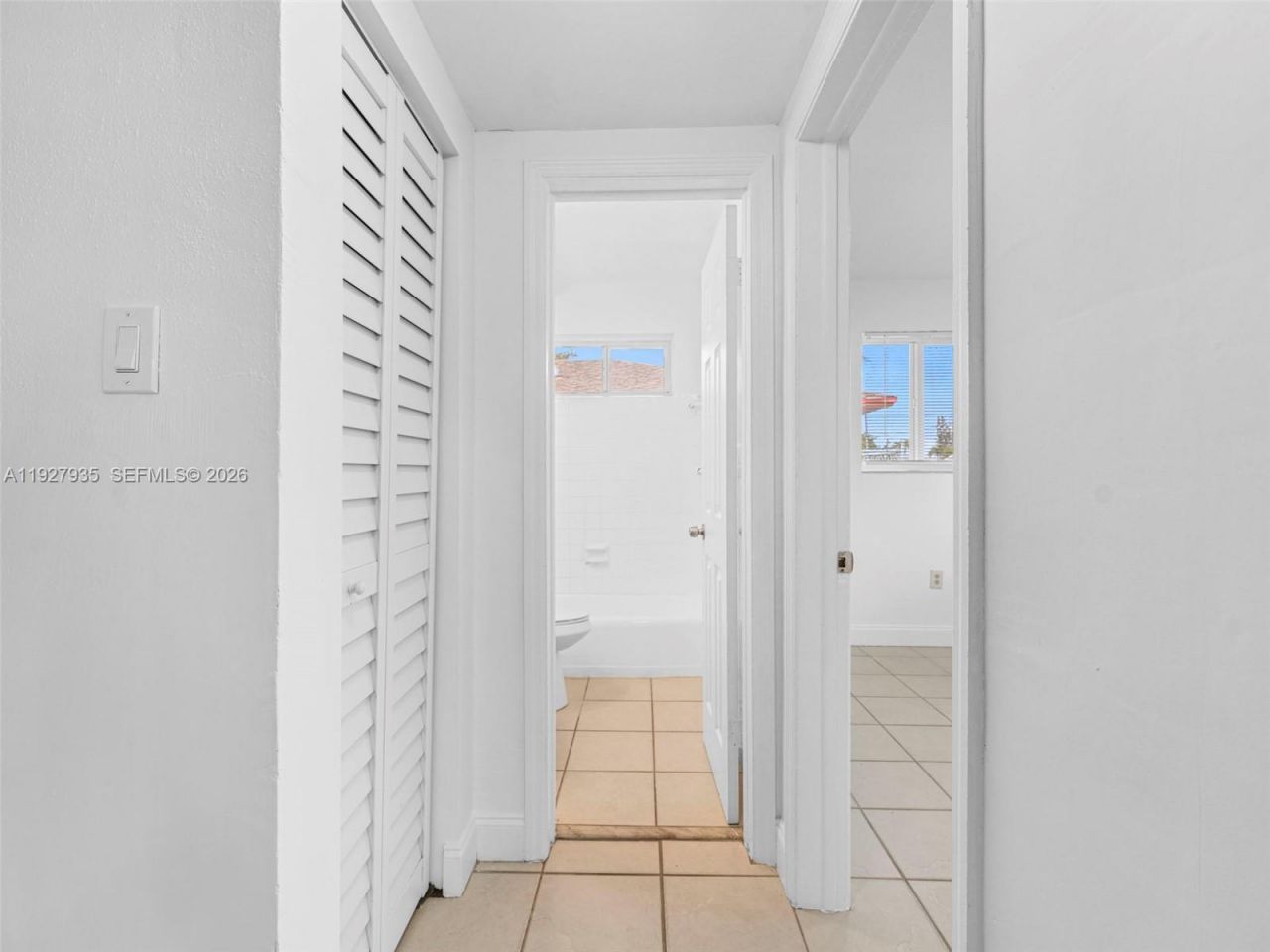 1460 NW 52nd St, Unit FRONT, Miami, FL 33142 Photo