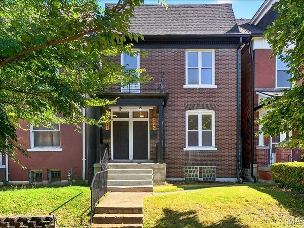 4045 Russell Boulevard, St Louis, MO 63110