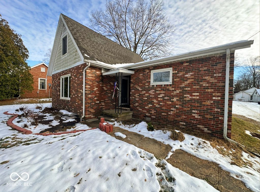 830 Jefferson Street, Covington, IN 47932 Main Photo