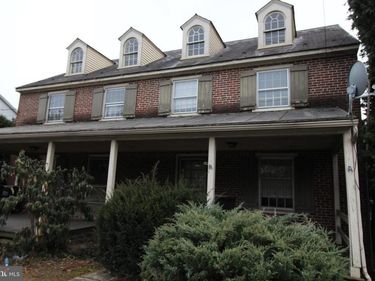 1076 MAIN STREET, EAST EARL, PA 17519