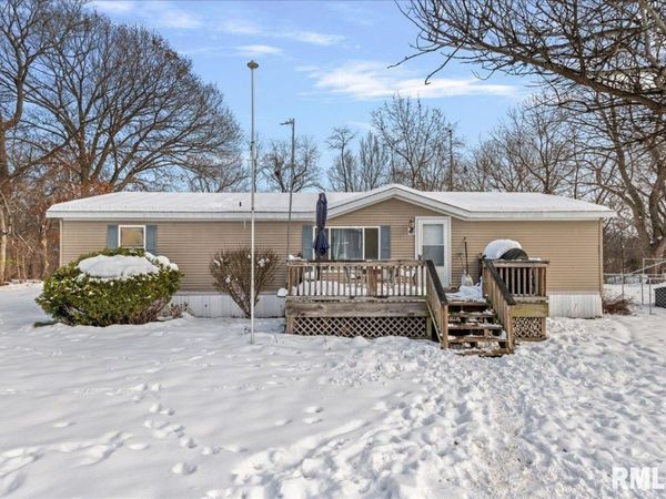 367 E OAK Street, Hettick, IL 62649