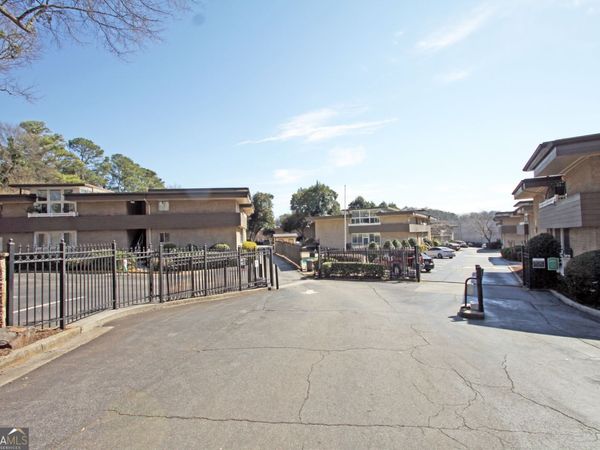 346 Carpenter Drive, Unit 7, Atlanta, GA 30328