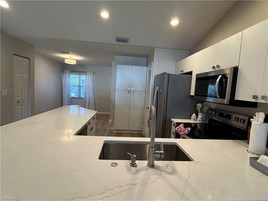 5045 Cedar Springs Dr, Unit 203, Naples, FL 34110 Photo