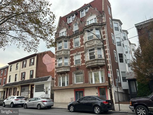 611 SWEDE STREET, NORRISTOWN, PA 19401