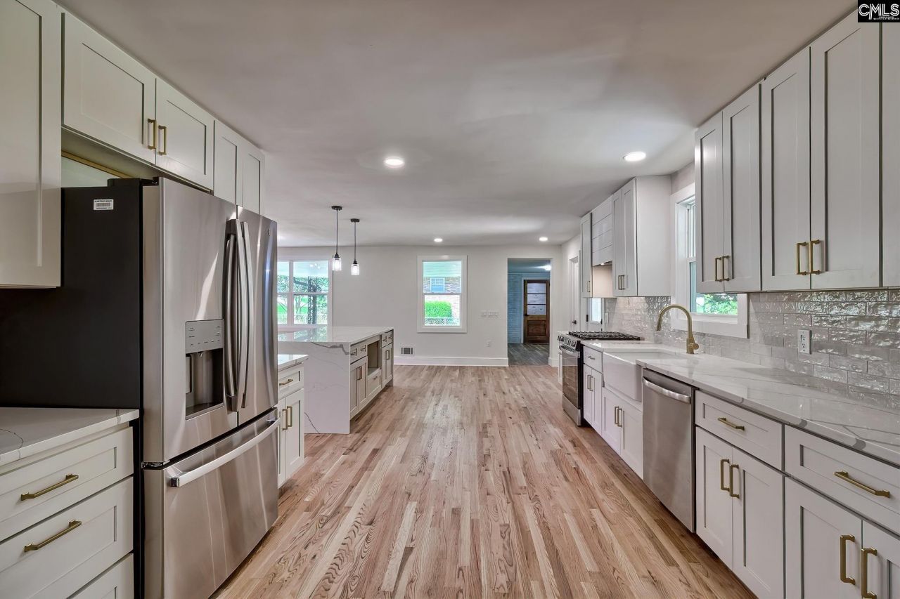 900 Michaelmas (aka "m" Ave) Avenue Photo 12