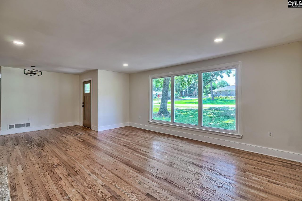 900 Michaelmas (aka "m" Ave) Avenue Photo 27