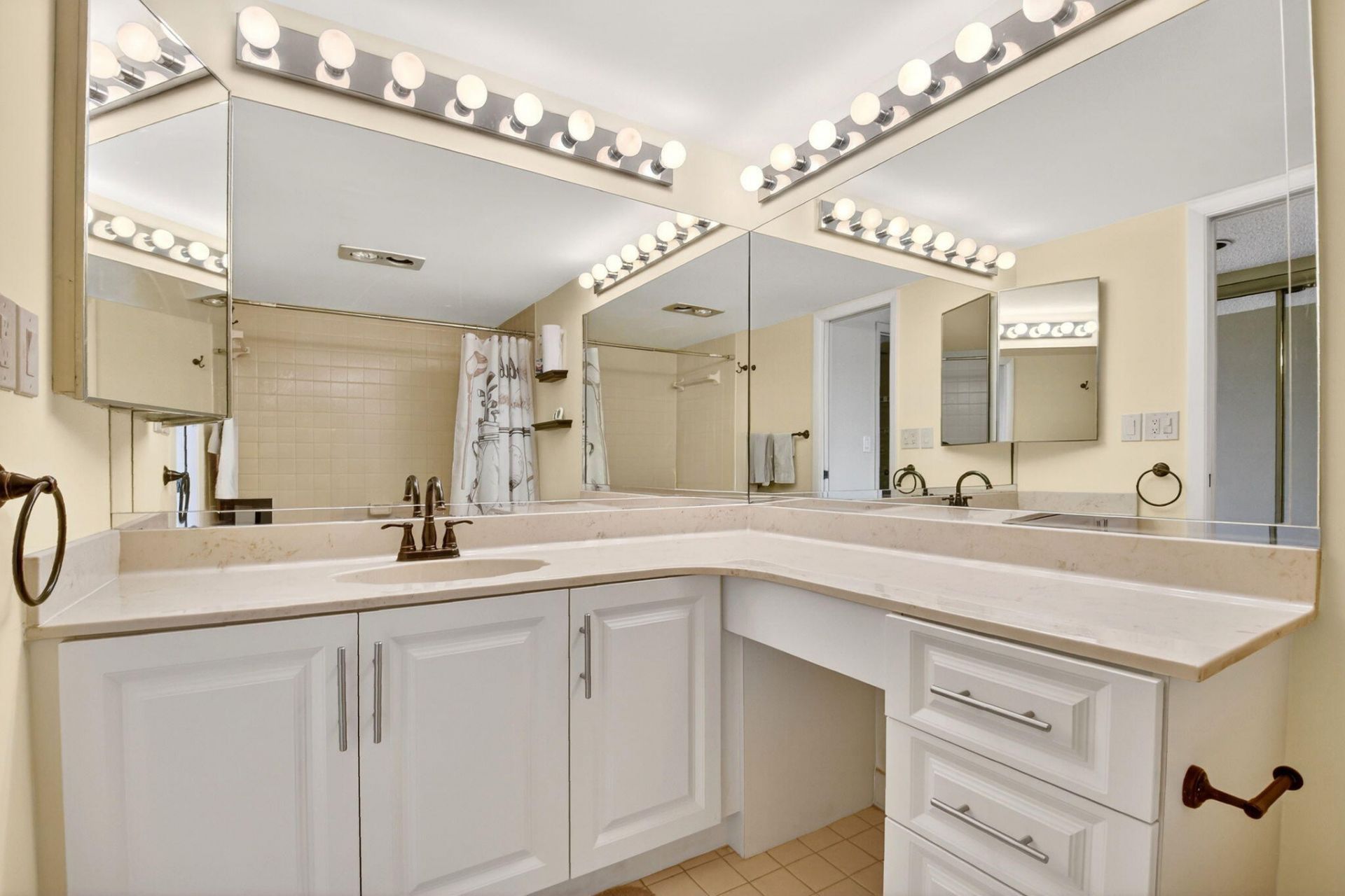 5785 Fairway Park Court, Unit 204, Boynton Beach, FL 33437 Photo