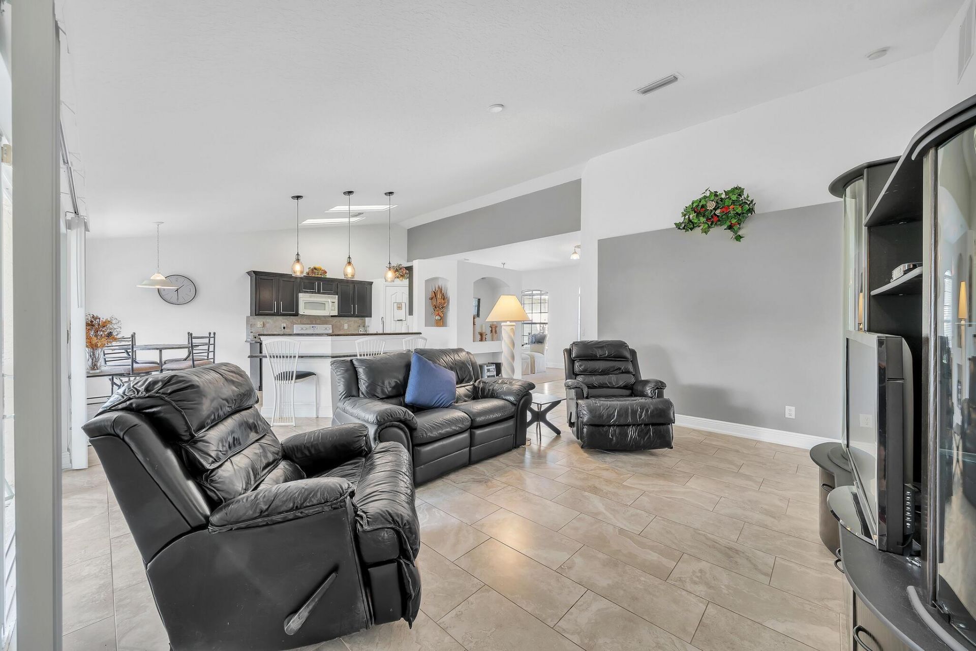 2400 SE Shipping Road, Port Saint Lucie, FL 34952 Photo