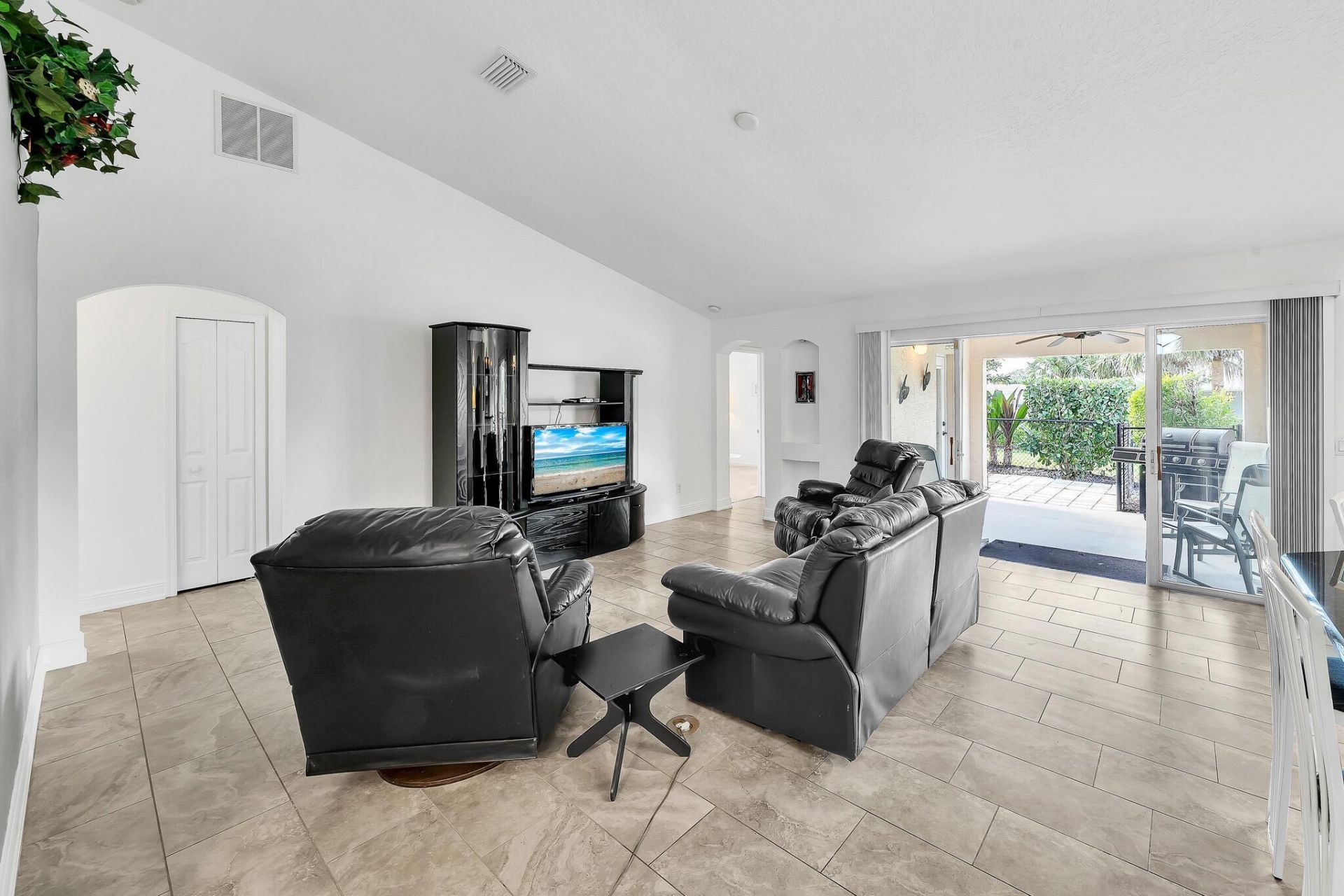 2400 SE Shipping Road, Port Saint Lucie, FL 34952 Photo