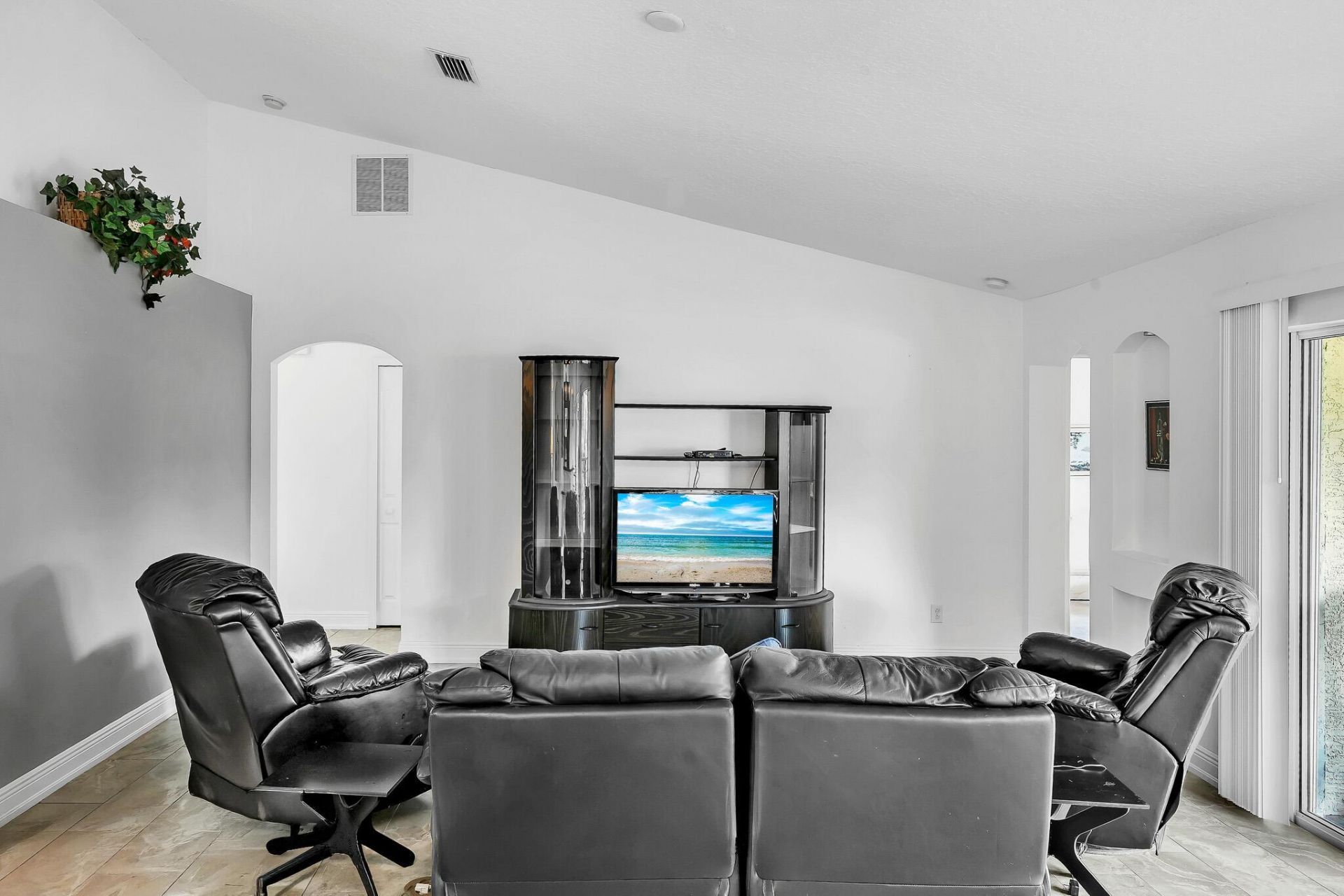 2400 SE Shipping Road, Port Saint Lucie, FL 34952 Photo