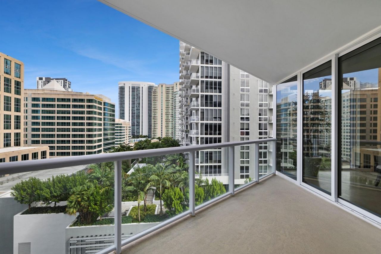 333 Las Olas Way, Unit 1610, Fort Lauderdale, FL 33301 Photo