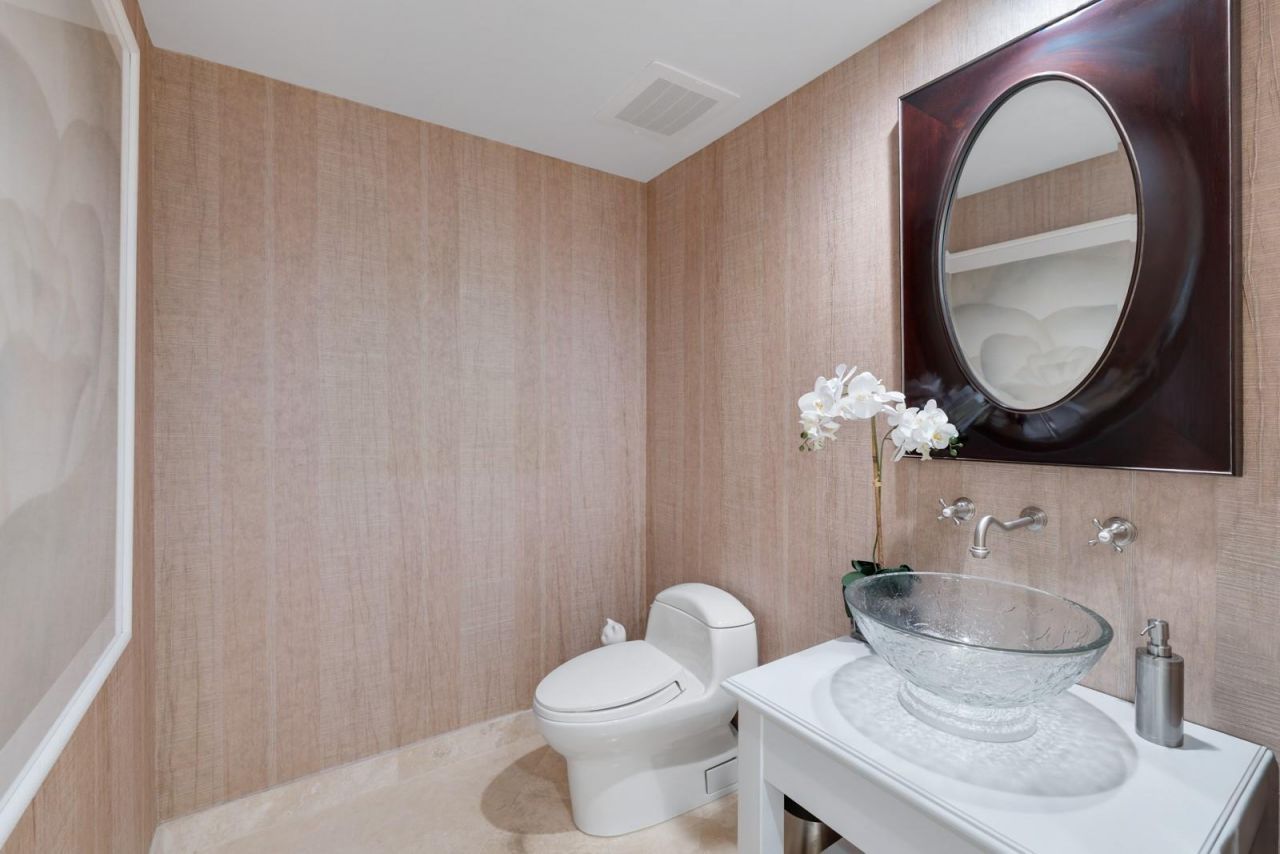 333 Las Olas Way, Unit 1610, Fort Lauderdale, FL 33301 Photo