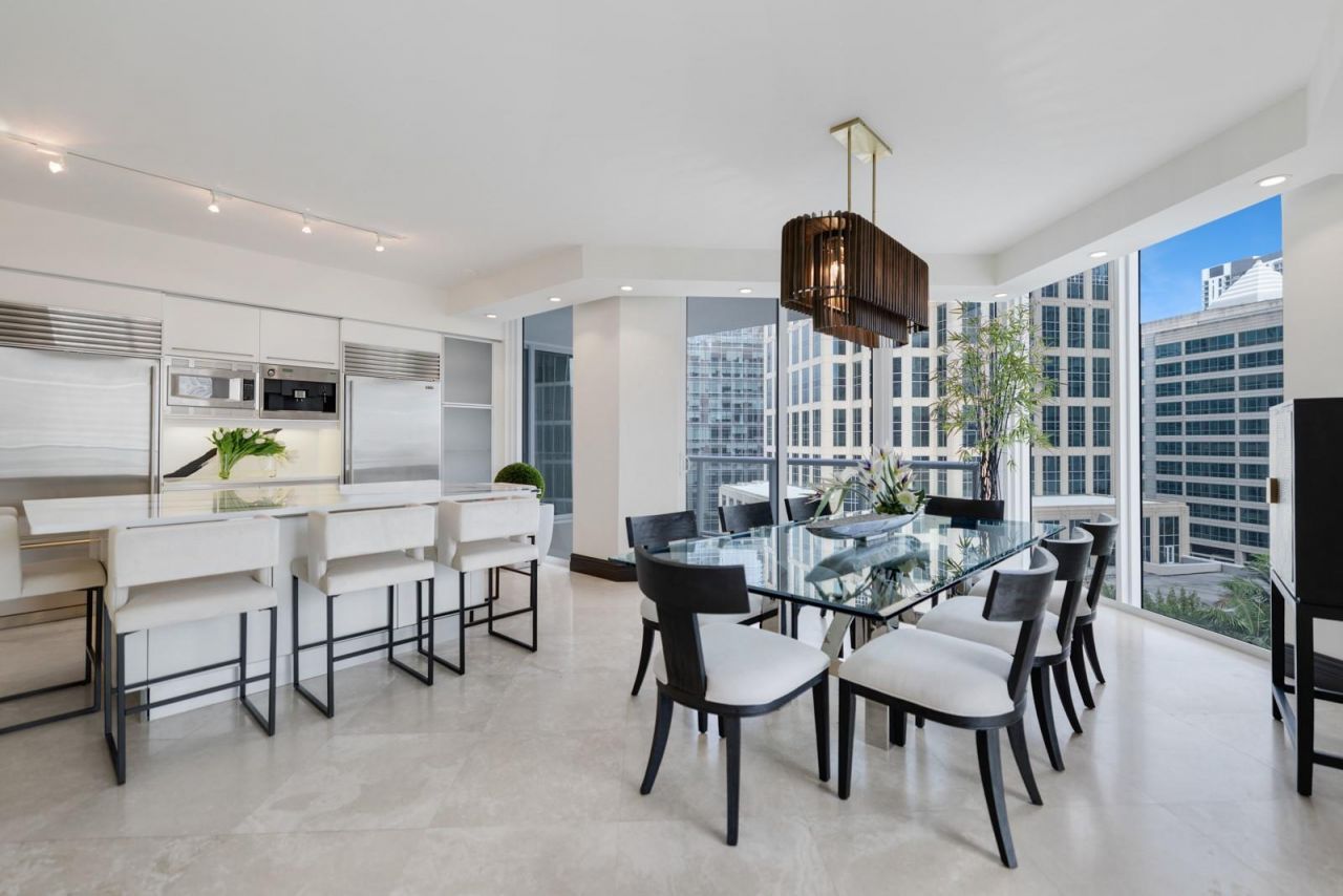 333 Las Olas Way, Unit 1610, Fort Lauderdale, FL 33301 Photo