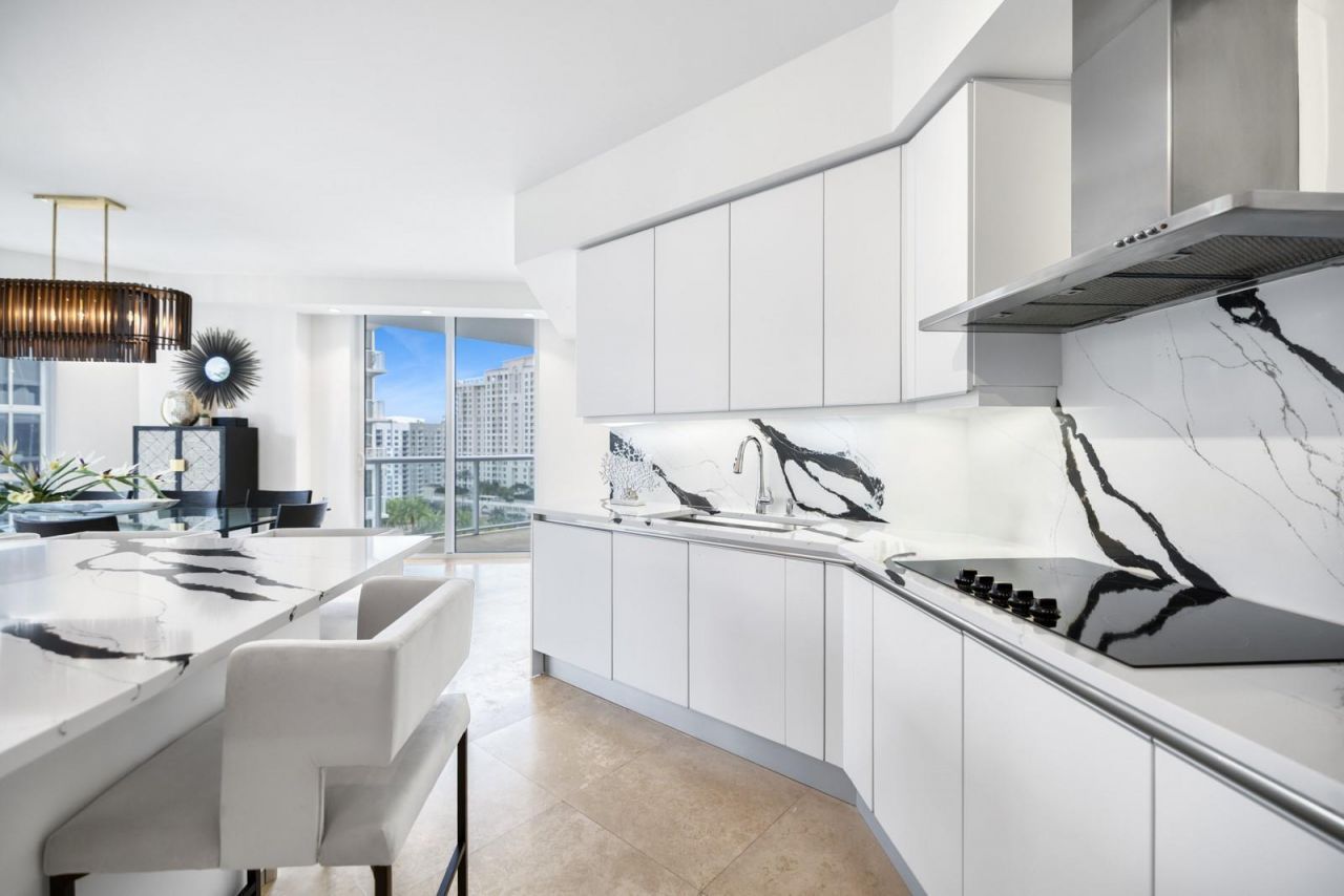 333 Las Olas Way, Unit 1610, Fort Lauderdale, FL 33301 Photo