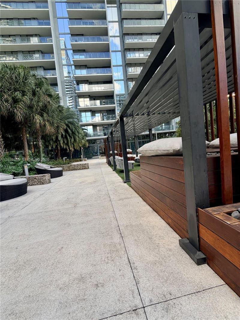 88 SW 7th St, Unit 3906, Miami, FL 33130 Photo