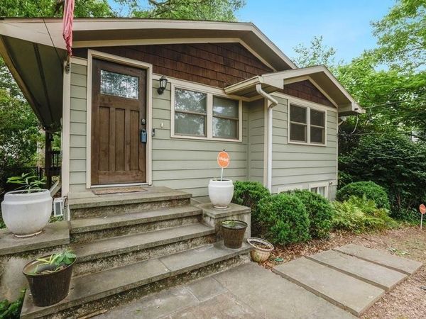 677 Holmes Street NW, Atlanta, GA 30318