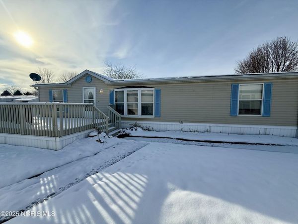 14900 County Road H, Wauseon, OH 43567