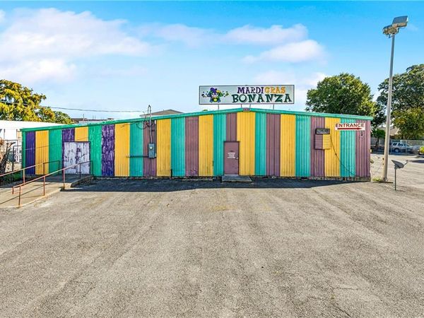 2637 N HULLEN Street, Metairie, LA 70002