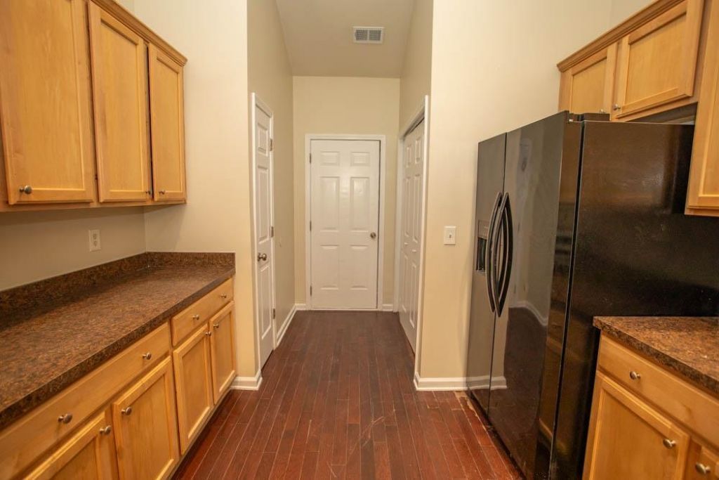 4693 Farm Lake Dr. Photo 12
