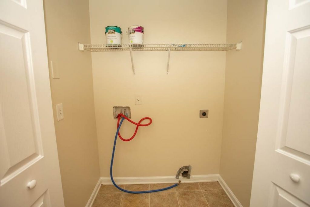 4693 Farm Lake Dr. Photo 14