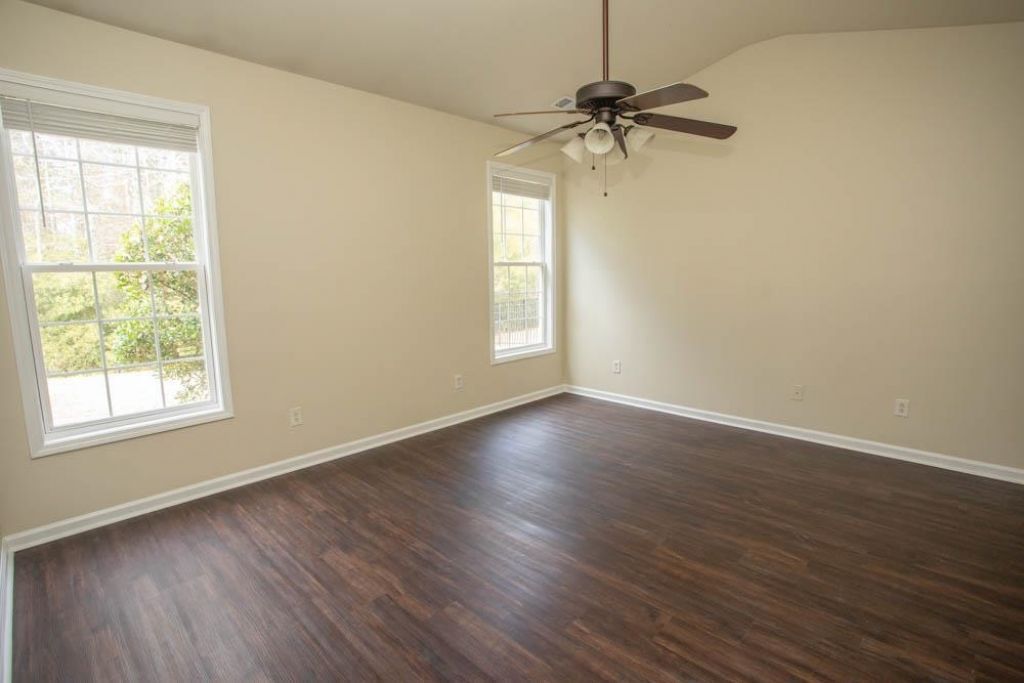 4693 Farm Lake Dr. Photo 15
