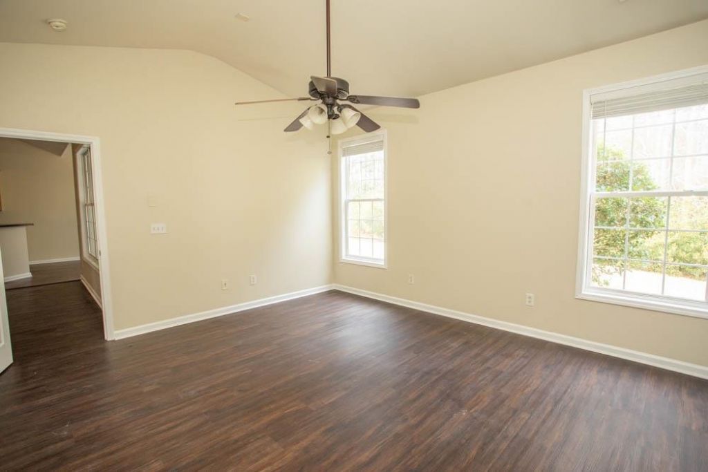 4693 Farm Lake Dr. Photo 17