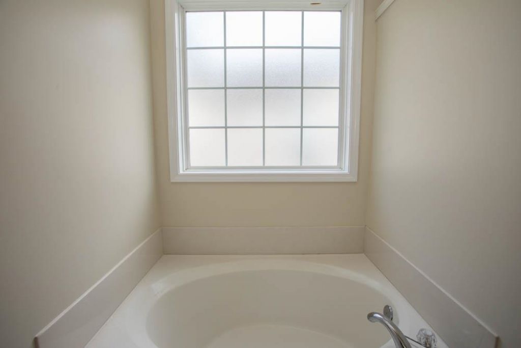 4693 Farm Lake Dr. Photo 20