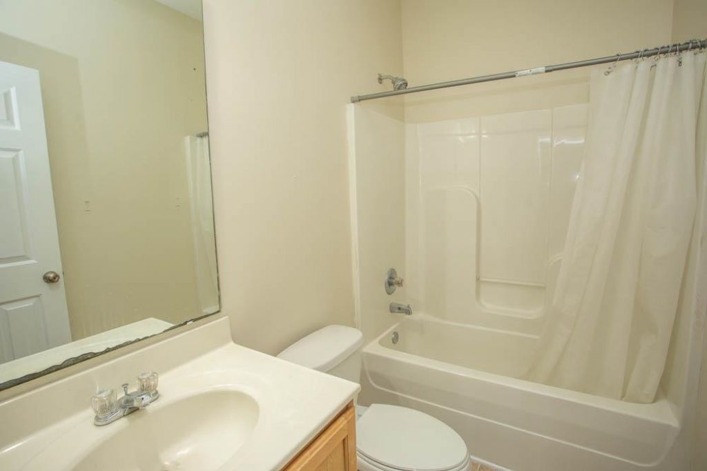 4693 Farm Lake Dr. Photo 29