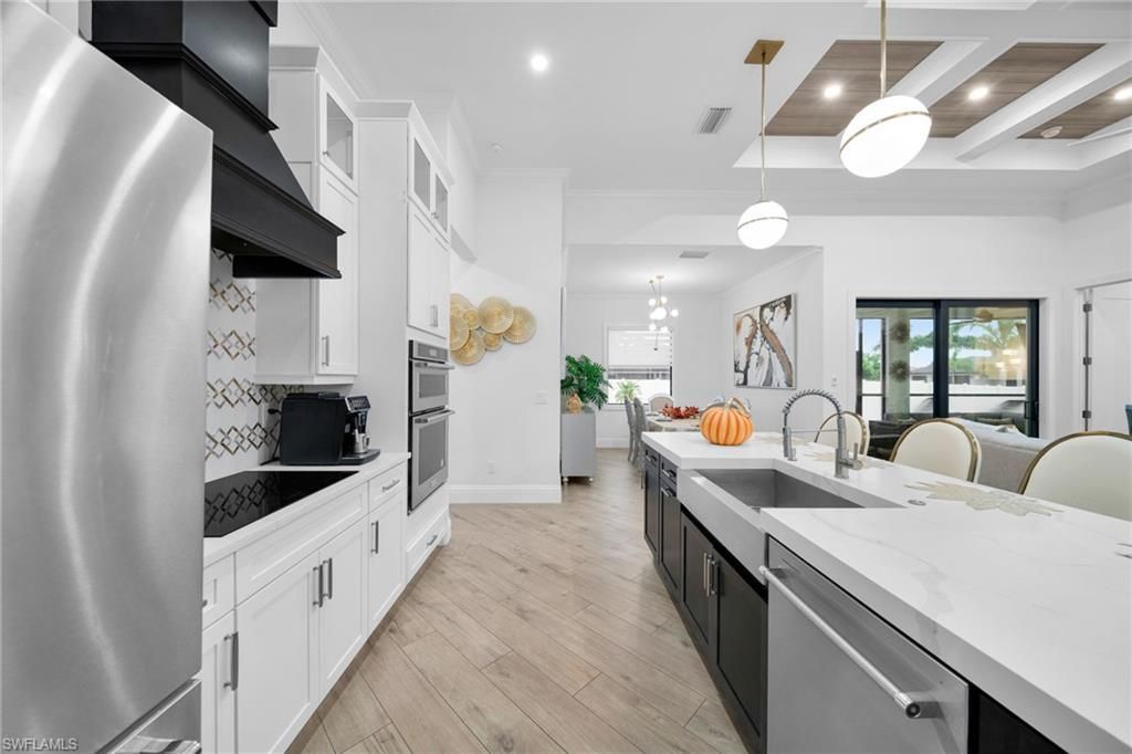 425 SE 15th St, Cape Coral, FL 33990 Photo