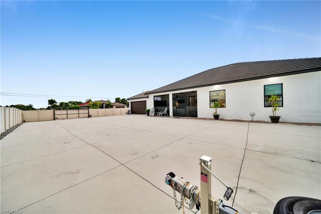 425 SE 15th St, Cape Coral, FL 33990 Photo