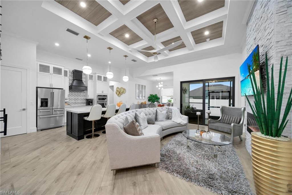 425 SE 15th St, Cape Coral, FL 33990 Photo